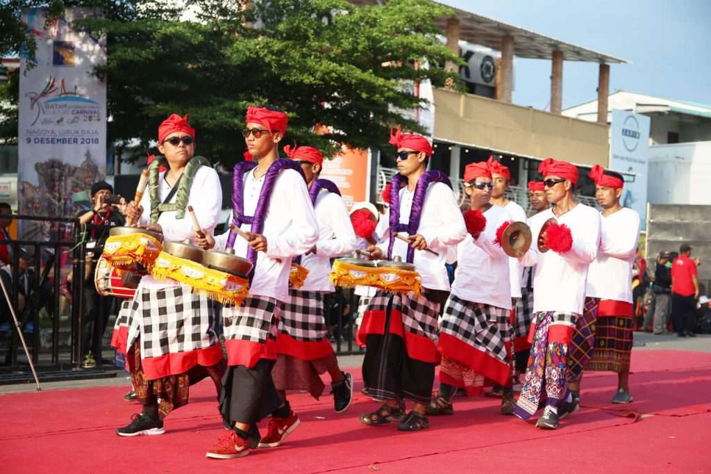 Culture-Carnival-Budaya-Hindu-(2)
