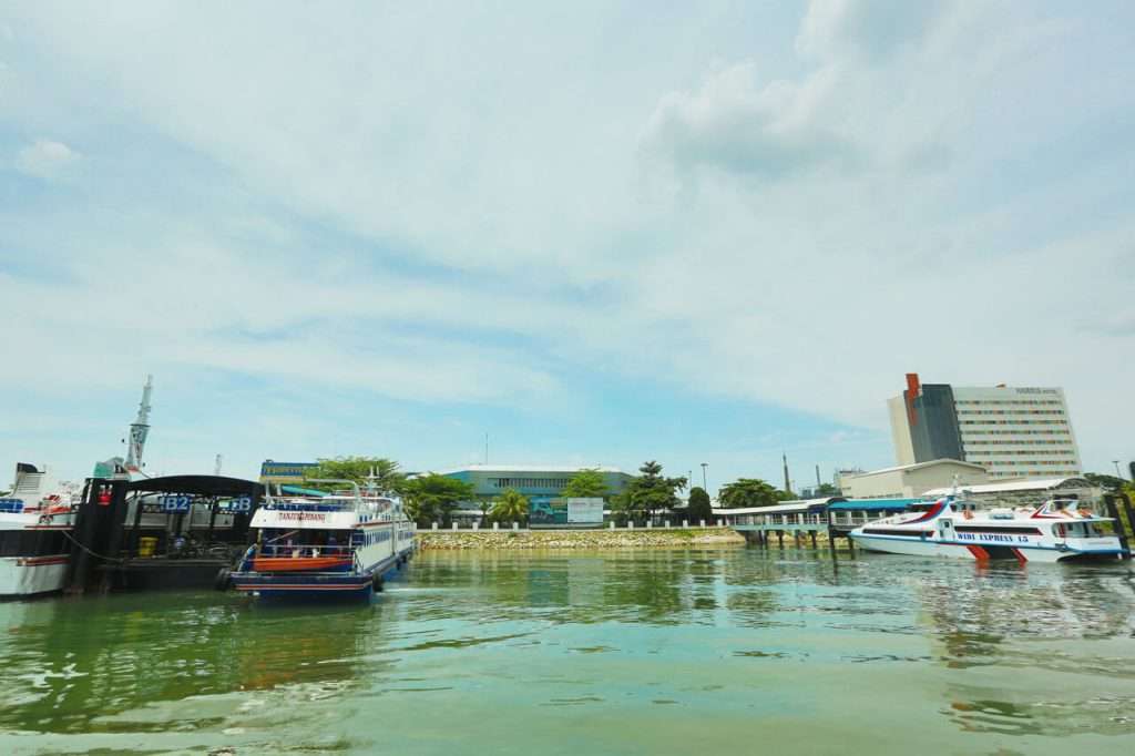 Lalu-Lintas-Pelabuhan-Internasional-Batam-Centre