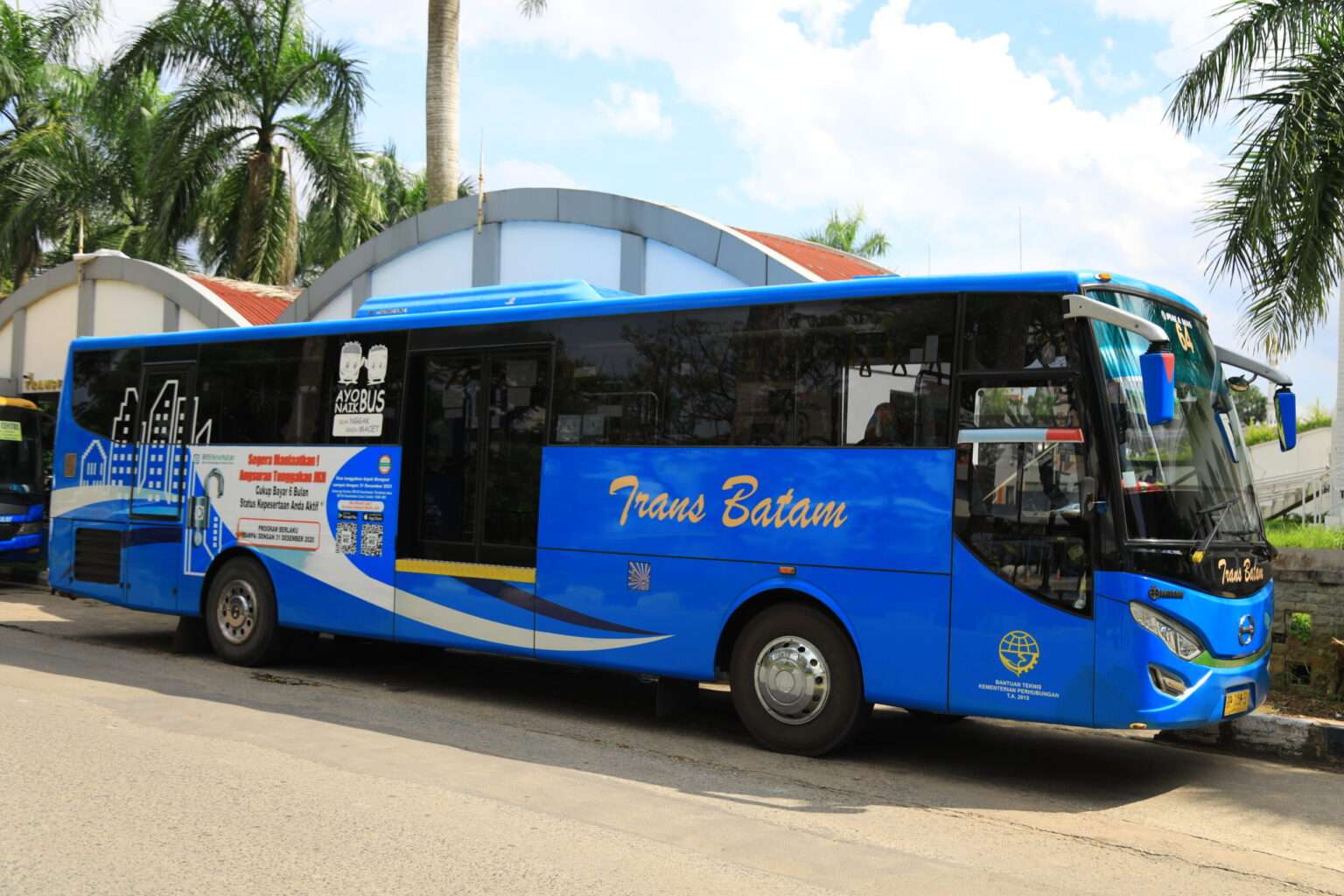 Bus Trans Batam Versi Besar