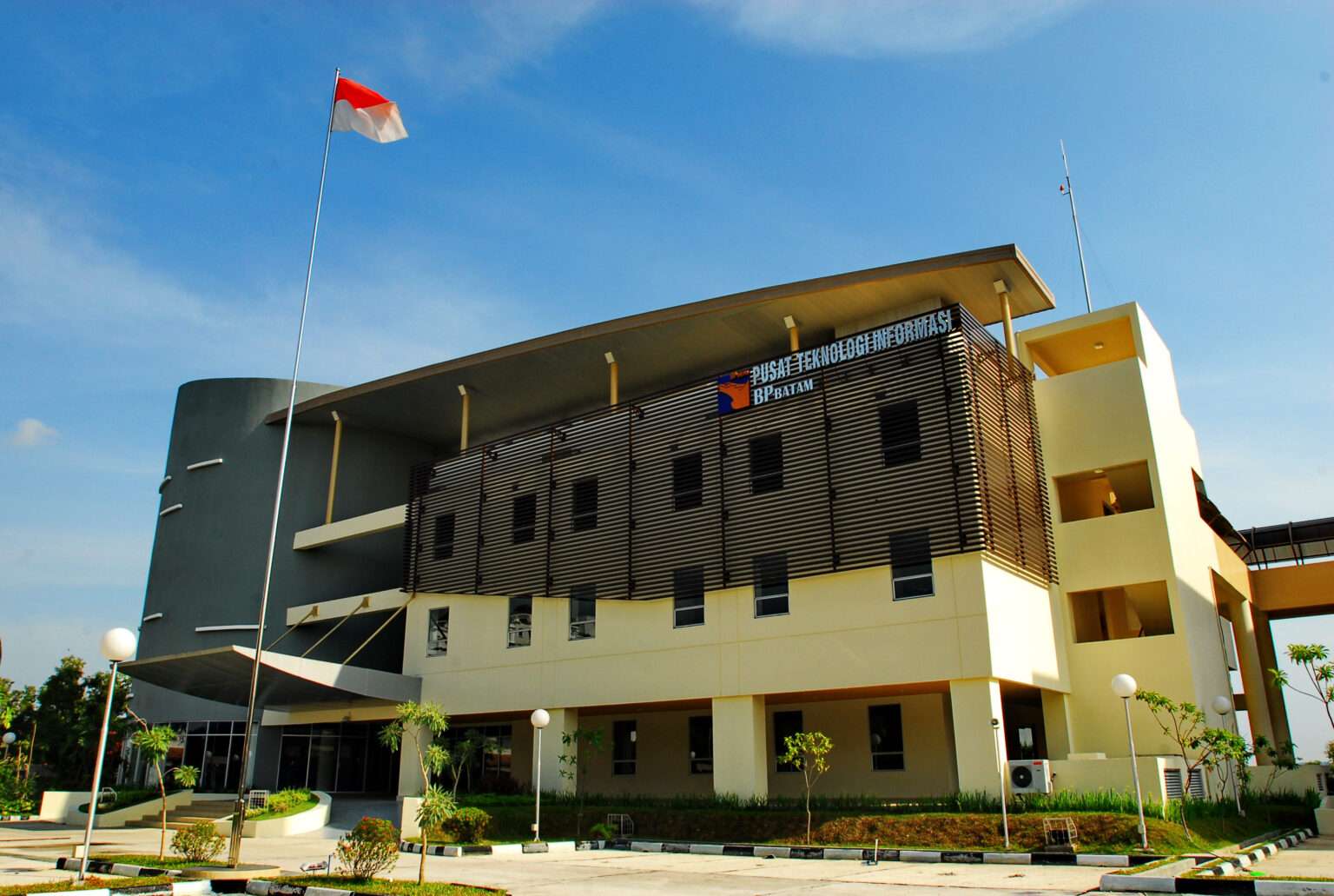 Gedung IT Centre BP Batam