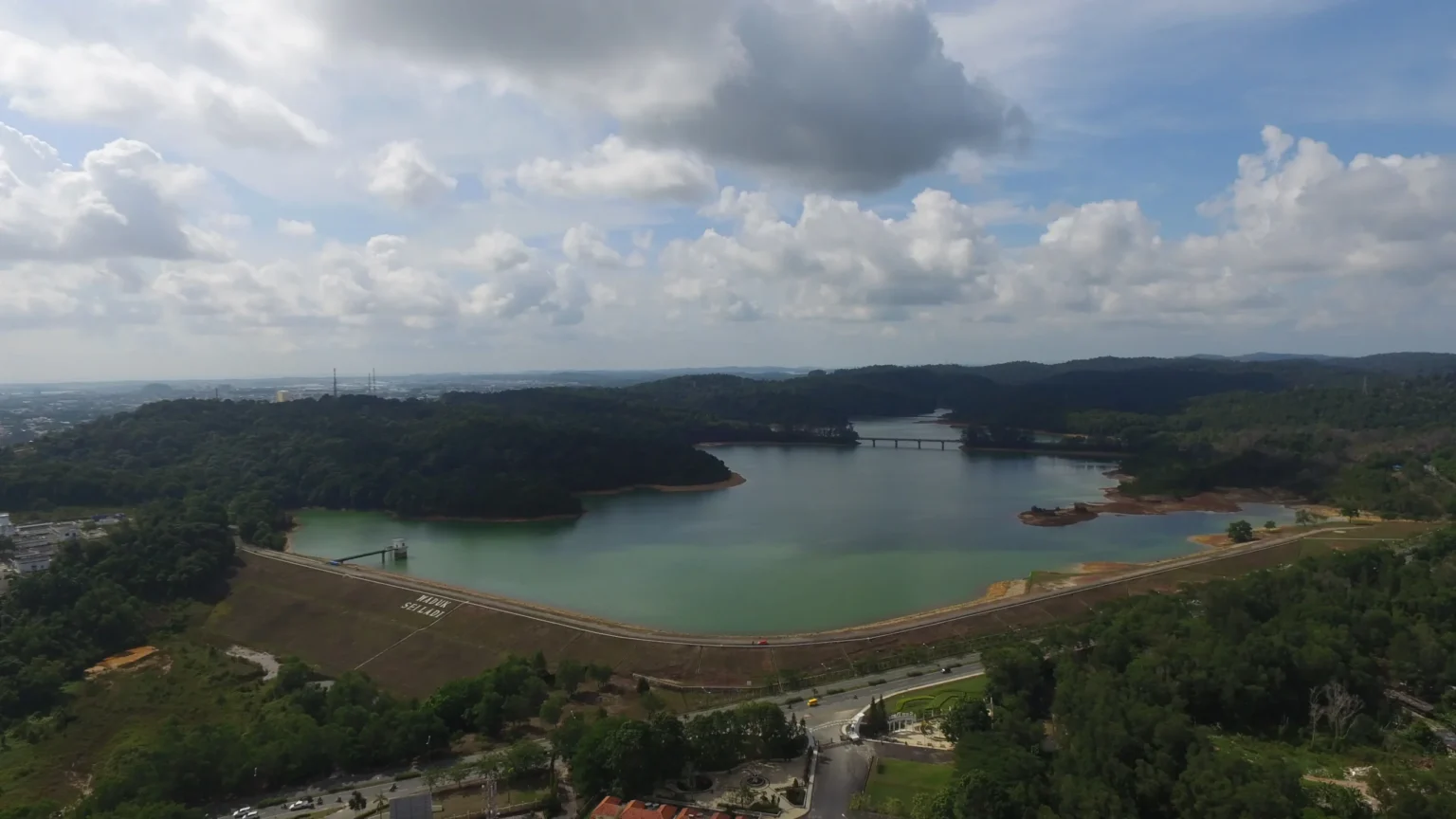 Kawasan-Dam-Sei-Ladi-dari-Arah-Barat-scaled.webp