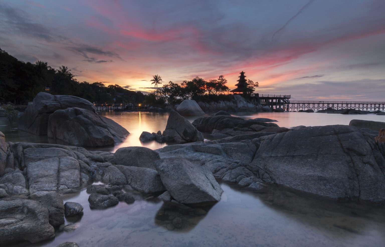 Suasana Sunset di Kawasan Turi Beach